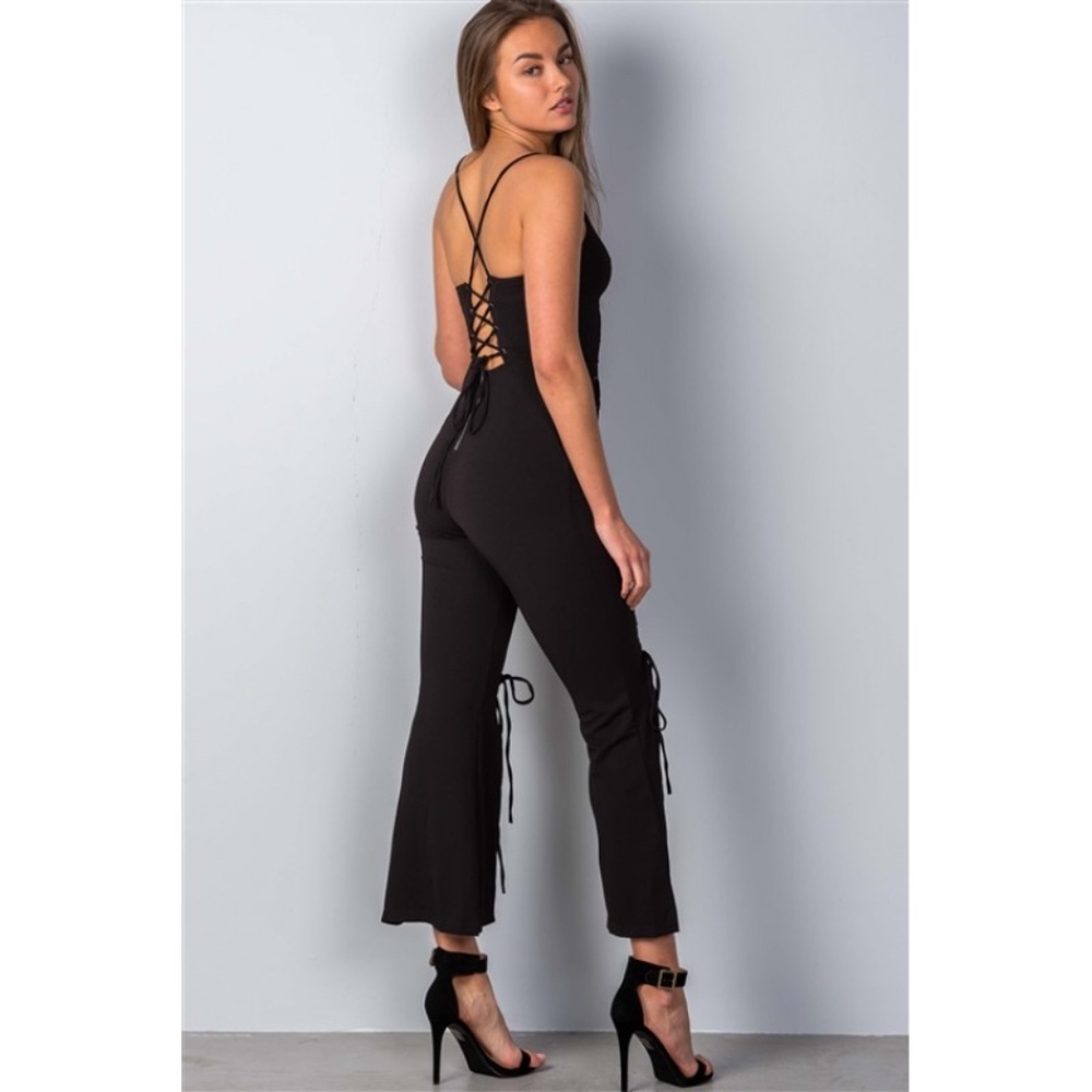 WIDE SPLIT LEG LACE-UP JUMPSUIT IN BLACK - Picture 3 of 7